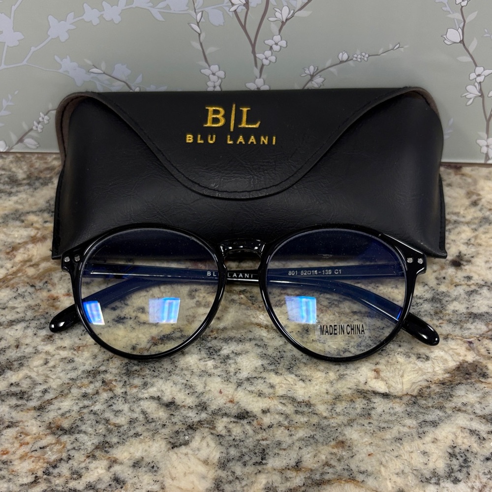 Black Round Glasses